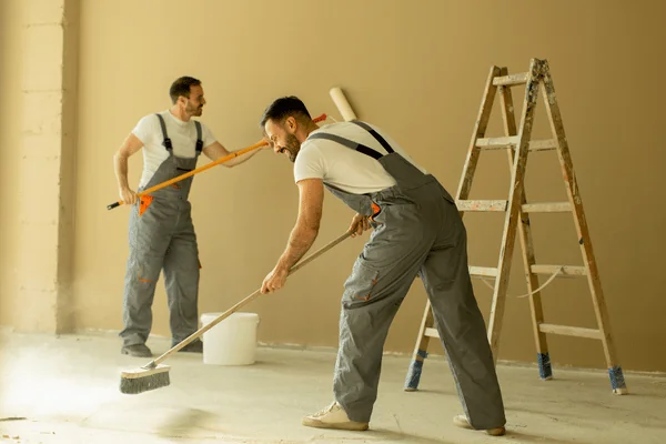 How to Estimate a Painting Job for a Home Exterior